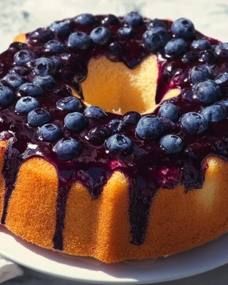 Sour Cream Blueberry Coffee Cake Recipe