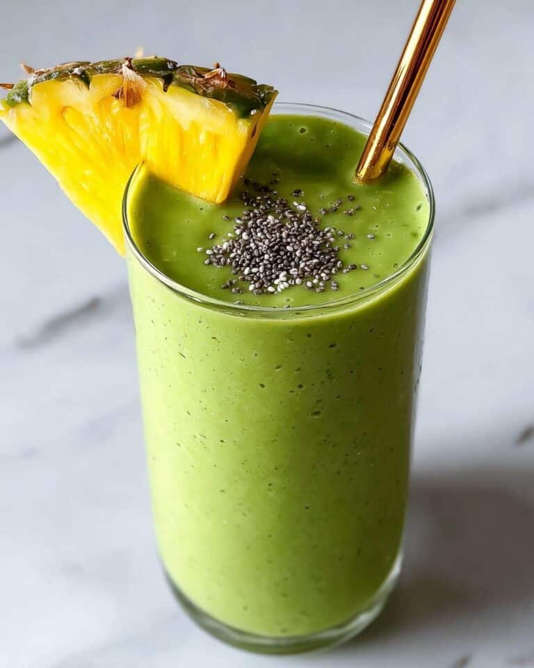 Detox Green Pineapple Avocado Smoothie Recipe