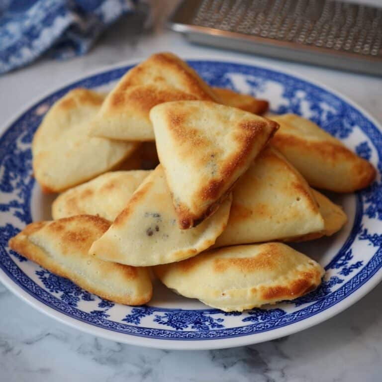 Lebanese Spinach Pies (Fatayer) Recipe