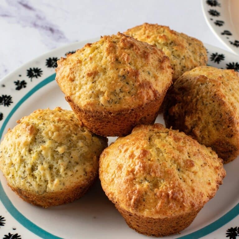 Broccoli and Cheesy Muffins Recipe