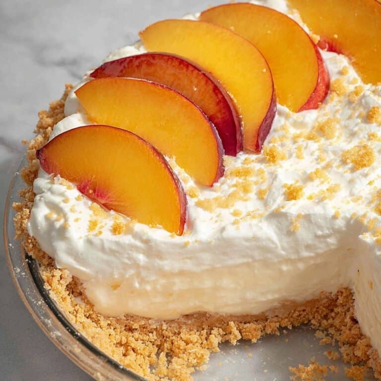 No-Bake Peaches and Cream Pie Recipe