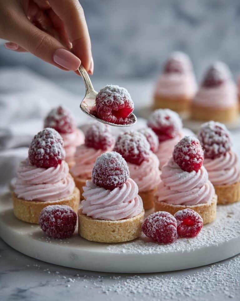 Deliciously Sweet Raspberry Cream Cheese Bites Recipe